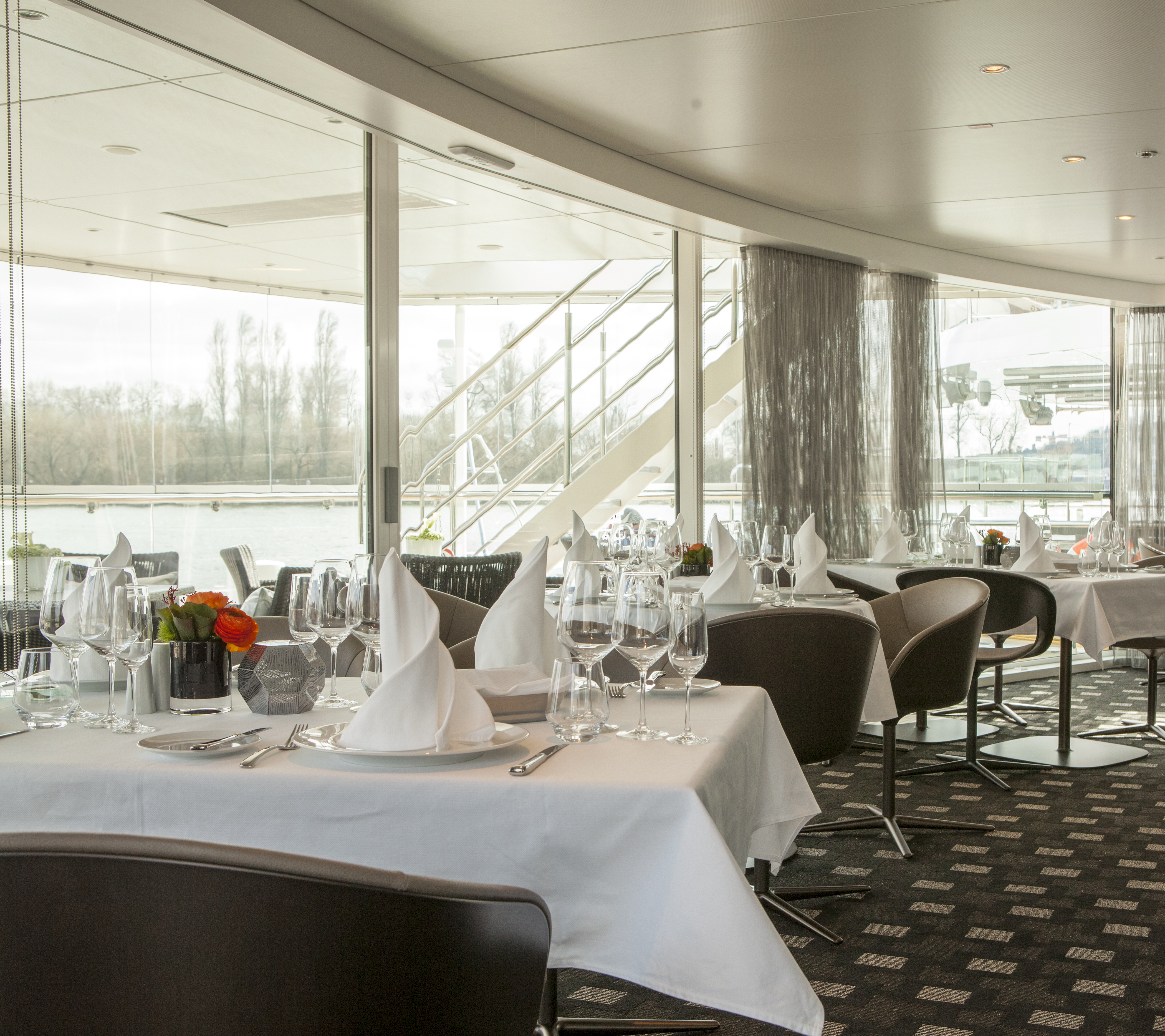 Scenic Luxury Cruises & Tours JASPER Portobellos 9